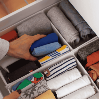 Store seasonal clothes