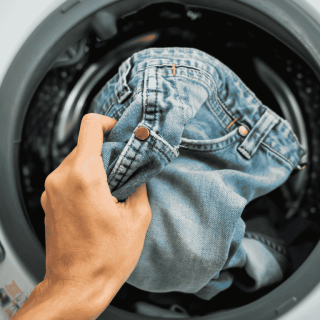 Washing jeans without fading