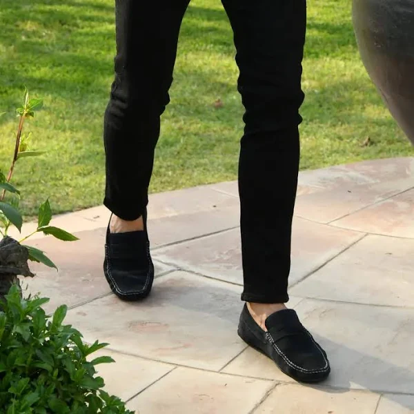 Laundrywala suede and leather shoe cleaning service near me – expert polish, conditioning, and restoration